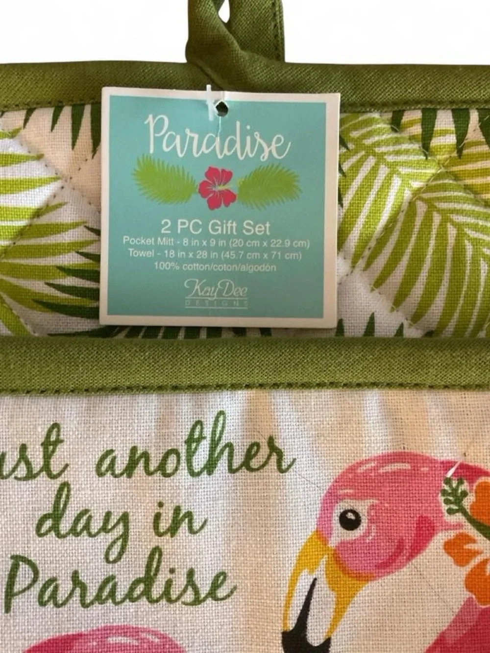 NWT Tropical Flamingo Oven Mitt/Pot Holder Set